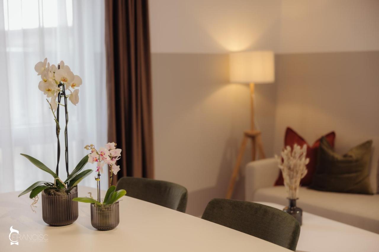 Zen Garden Apartments Cluj Napoca Bagian luar foto